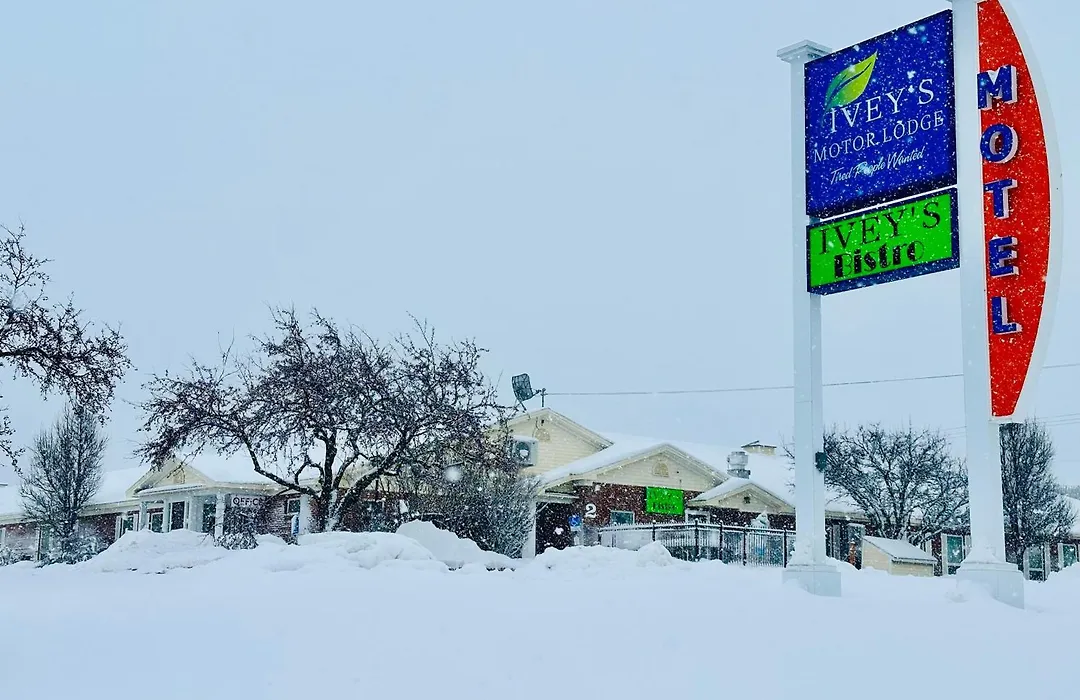 Ivey'S Motor Lodge-1