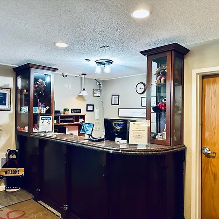 Ivey'S Motor Lodge-3